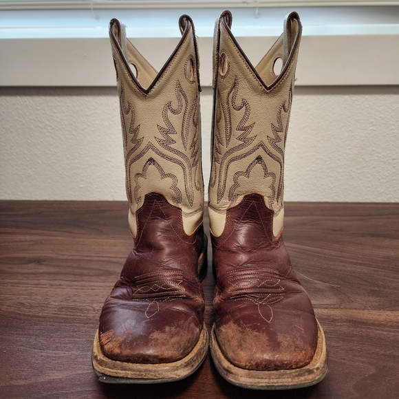 Old West Country Western Cowboy Boots - Picture 4 of 16